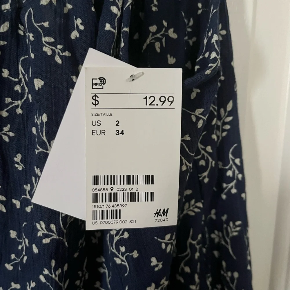 H&M flowered cami - Picture 3 of 3
